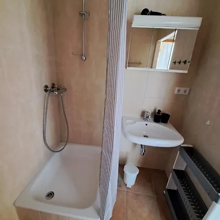 Apartamento Family In Center Of Murter